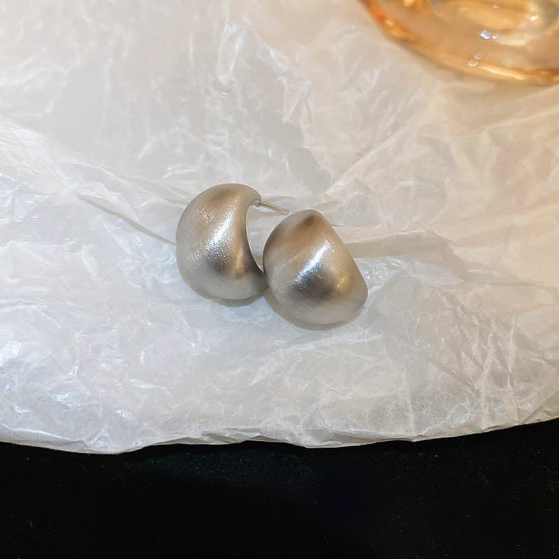 Silver Matte Pebble Dome Stud Earring — Earring minimals from Mowey Studio