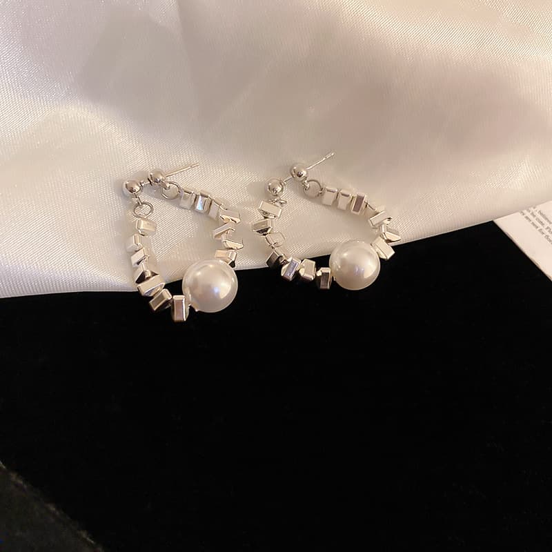Silver Geometric Bead Chain Pearl Drop Stud Earring — front view