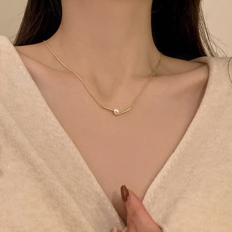 Gold Single Pearl Bar Pendant Necklace — front view