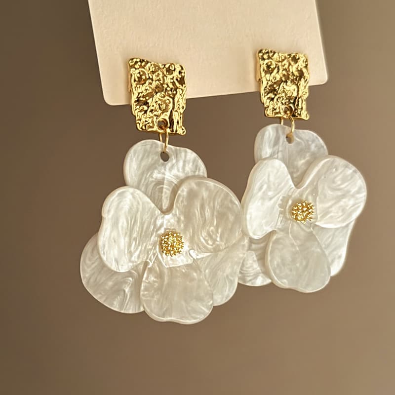 Pearl Acrylic Pansy & Gold Filigree Drop Earring — Earring florals from Mowey Studio