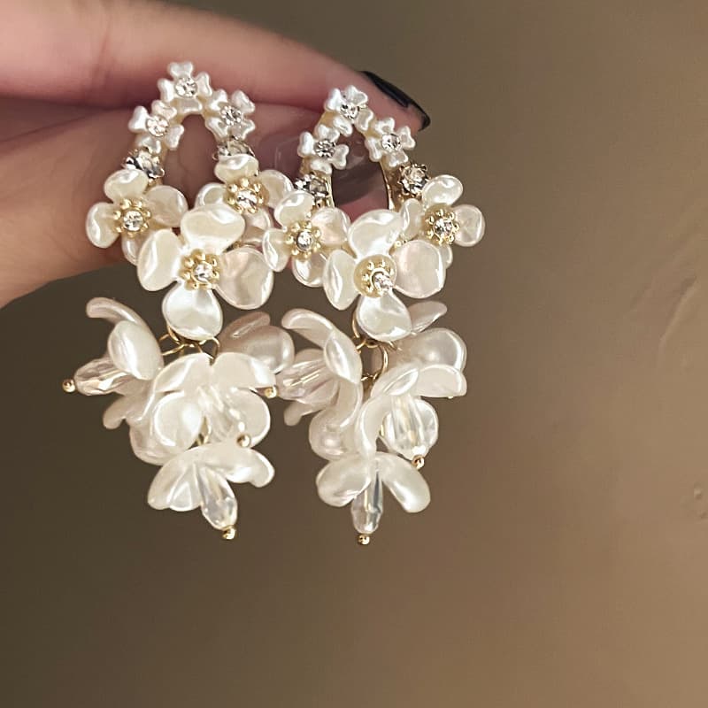 Ivory Pearl Shell Bloom Cascade Drop Earring — front view