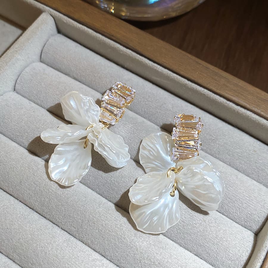Pearl Shell Petal Baguette Crystal Drop Earring — front view