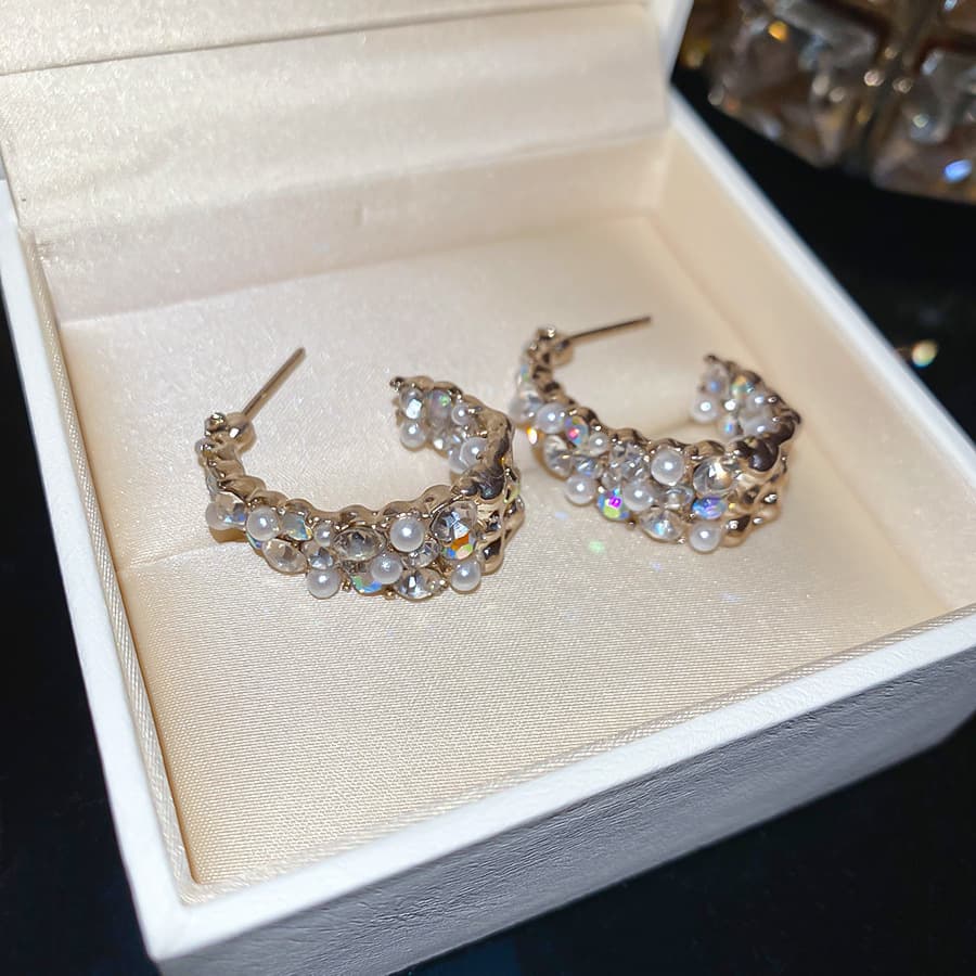 Gold Aurora Crystal Pearl Stud Earring — Earring pearls from Mowey Studio