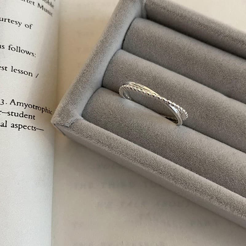 Twisted Rope Millgrain Silver Ring — front view