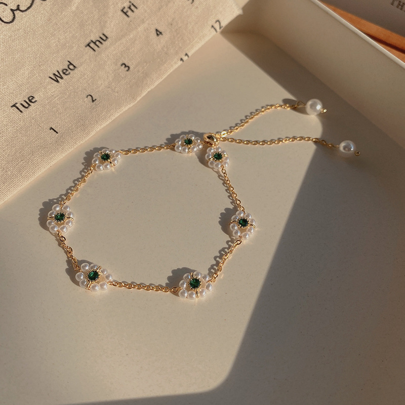 Gold Pearl Daisy Flower Charm Bracelet