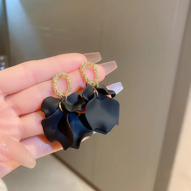 Onyx Ruffle Petal Gold Oval Drop Earring — front view