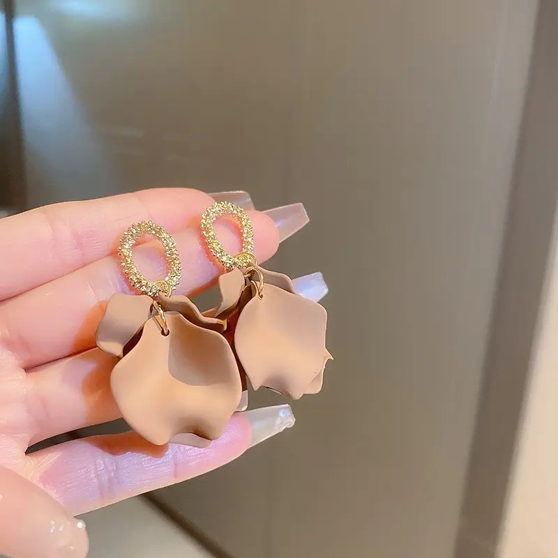 Warm Sand Petal Gold Oval Drop Earring — front view