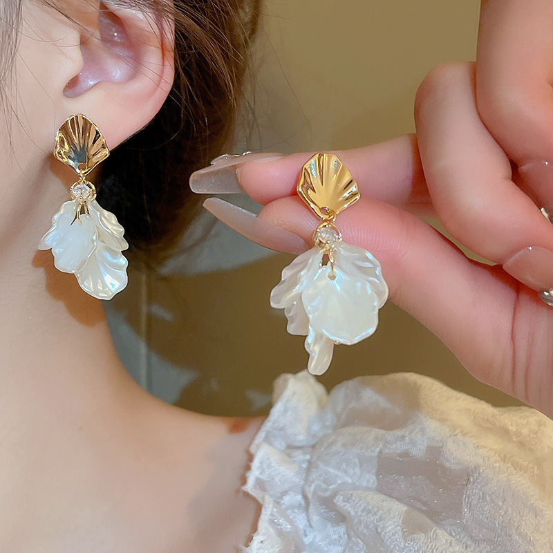 Gold Shell Fan & Ivory Petal Drop Earring