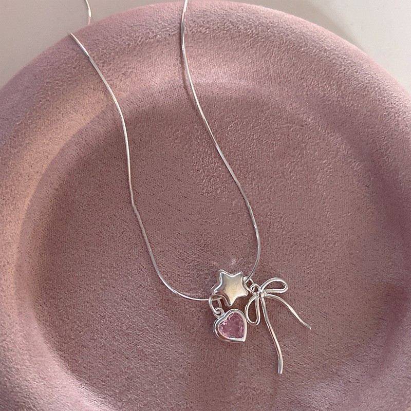 Sweet Heart Bow Pearl Necklace