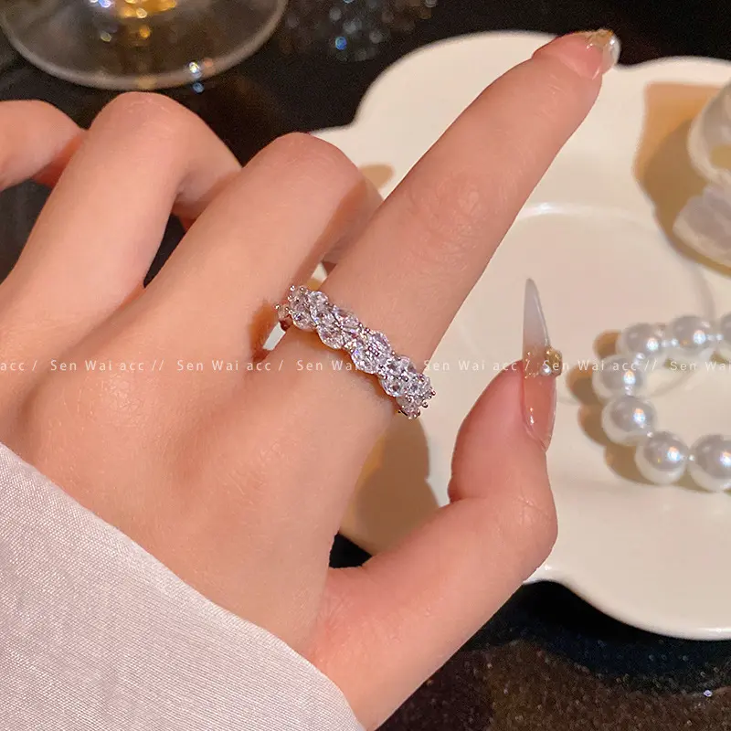 Silver Pearl Bow Stretch Ring — front view
