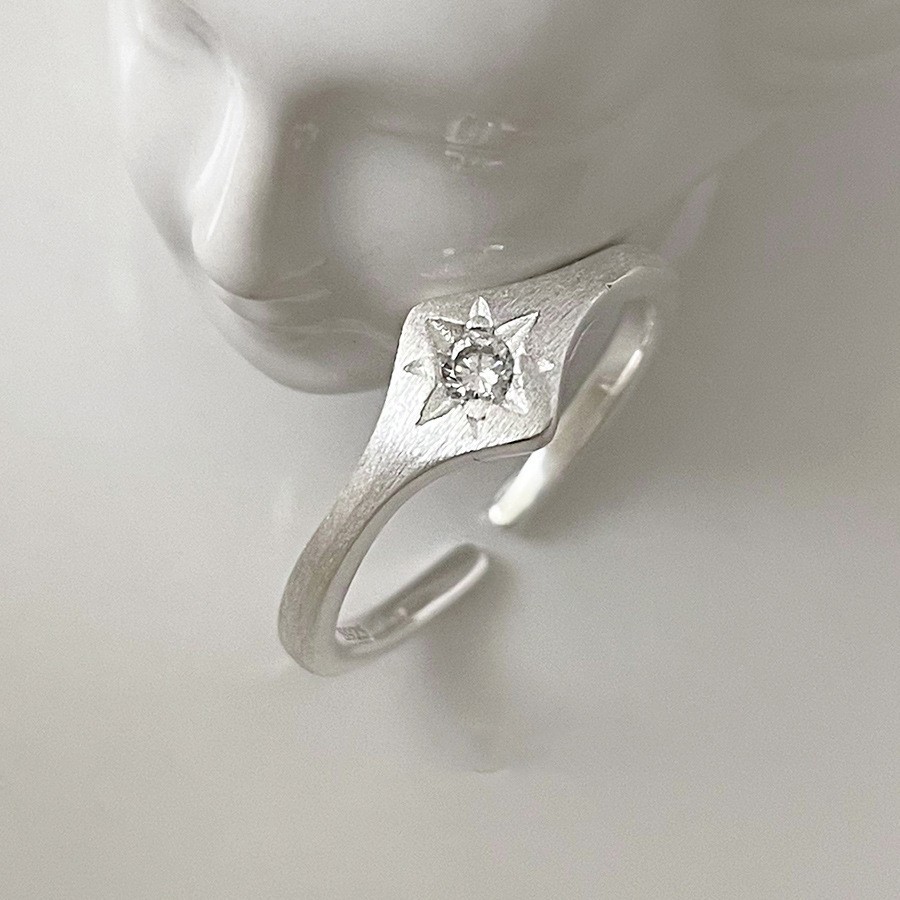 Vintage Open Ring J5914