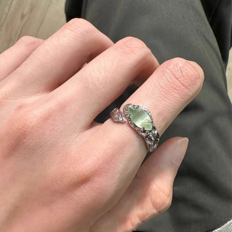 Vintage Open Ring J6323