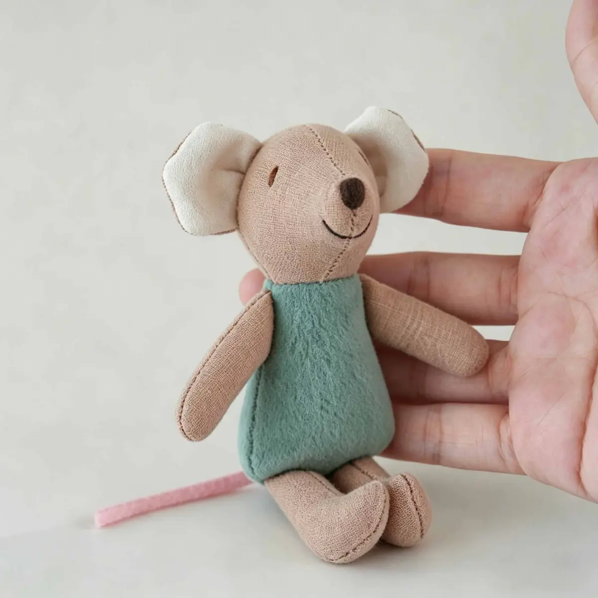 Wingless Angel Green Mouse Plush 10cm — front view