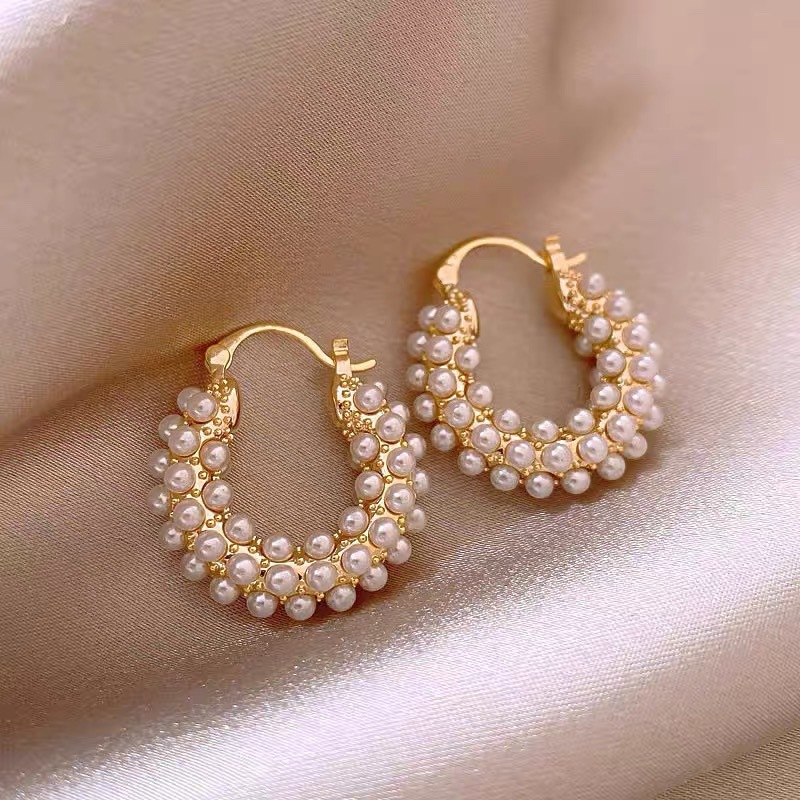Gold Micro Cluster Pearl Clip-on Earring