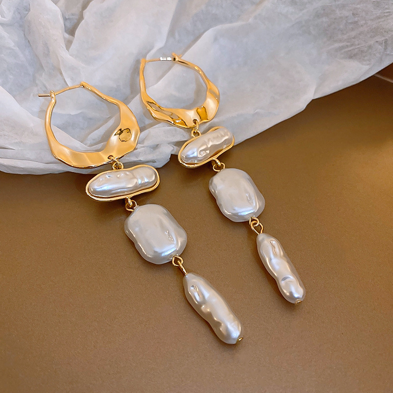 Gold Cascade Baroque Pearl Clip-on Earring
