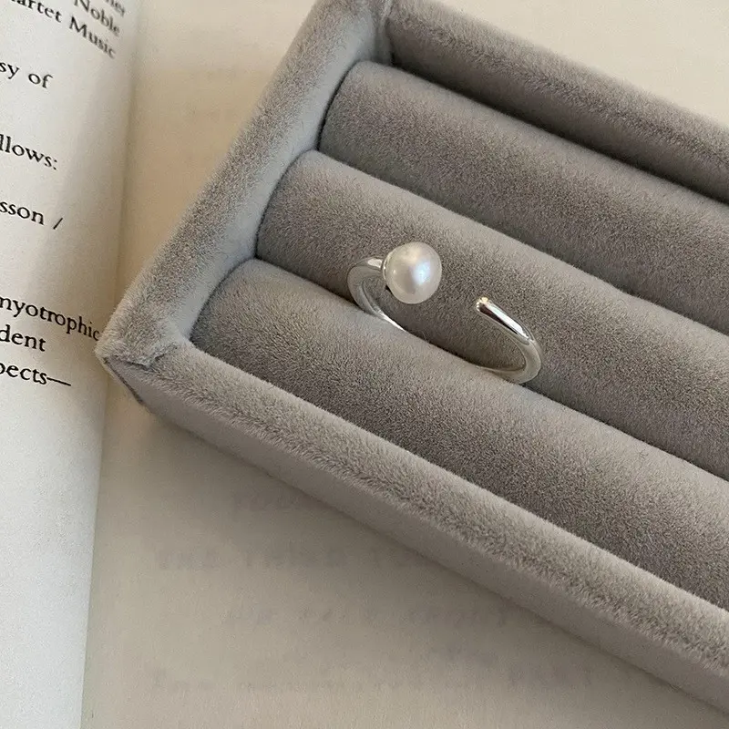 Single Pearl Minimal Silver Ring — front view